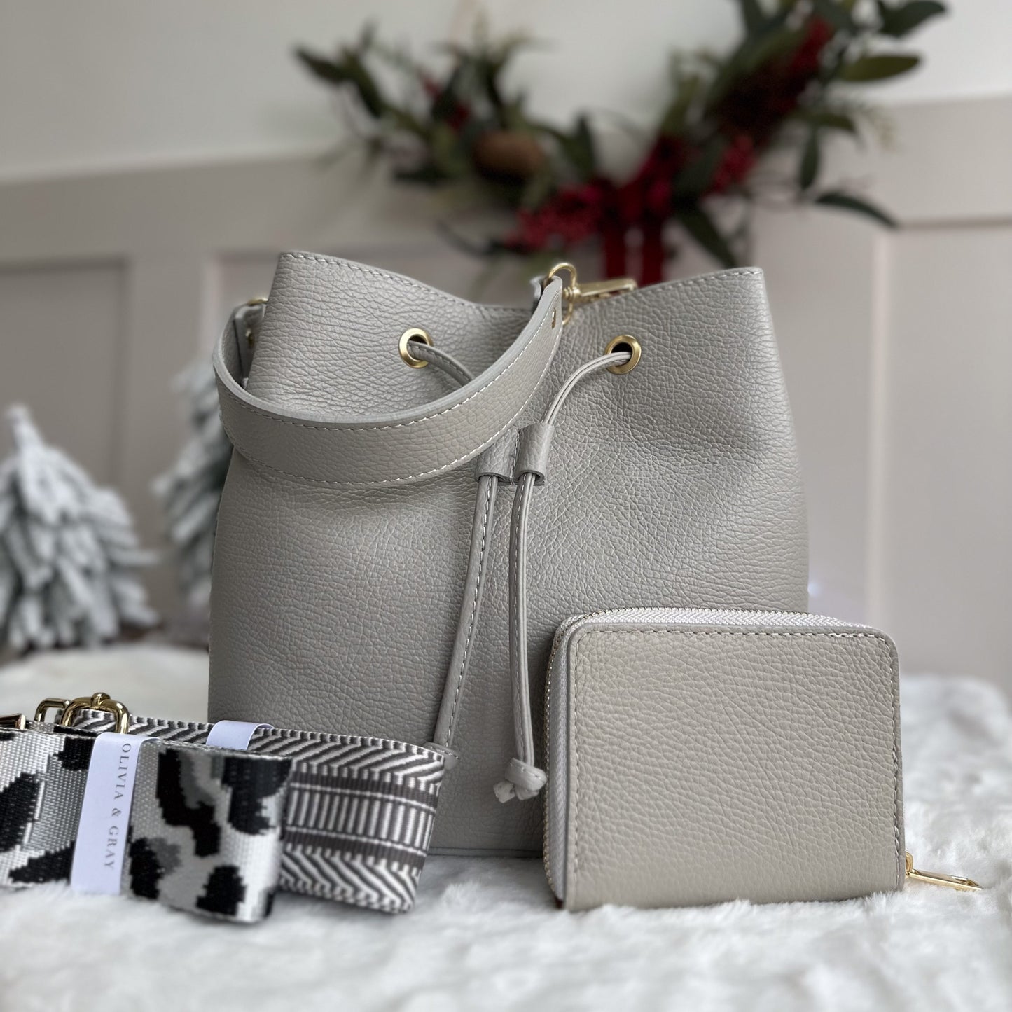 GIFT SET Light Grey Elle Bucket Bag